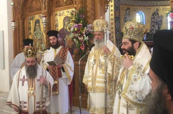 Γιόρτασε η Αίγινα τη μνήμη της ανακομιδής των λειψάνων του πολιούχου και προστάτου της Αγίου Νεκταρίου