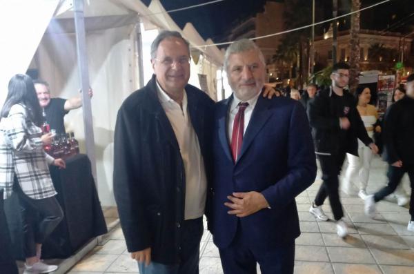 Συνάντηση Γ. Πατούλη - Κ. Αναστόπουλου στην έκθεση τοπικών προϊόντων στο Πασαλιμάνι