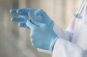 Η τρίτη δόση των mRNA ενισχύει σημαντικά τα αντισώματα και την κυτταρική ανοσία