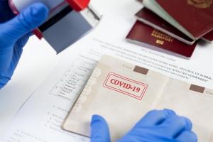 Χ. Θεοχάρης:  Αισιοδοξία για το πιστοποιητικό εμβολιασμού