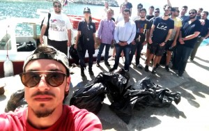 Με επιτυχία ο καθαρισμός των ακτών από σπουδαστές της ΑΕΝ σε συνεργασία με τον Δήμο Ύδρας