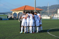 Τρί- γκολ-α κάλαντα για τον Α.Ο.Υ !