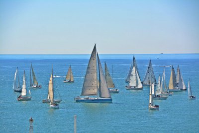 Τα σκάφη του Ιστιοπλοϊκού Αγώνα «Αργοσαρωνικός 2015» σε λίγες ώρες στο νησί μας