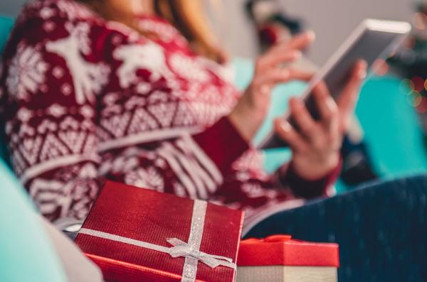 ΕΒΕΠ: Η μέθοδος «click away» και οι έννοιες του «e-shop» και «e-commerce»