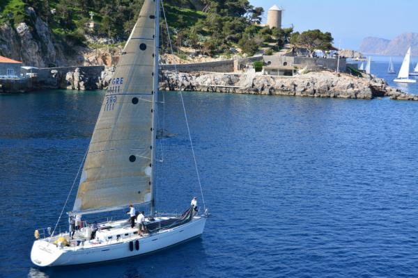 Με 30 σκάφη κατεβαίνει ο αγώνας της Ελληνικής Επανάστασης ΥΔΡΑ 2020