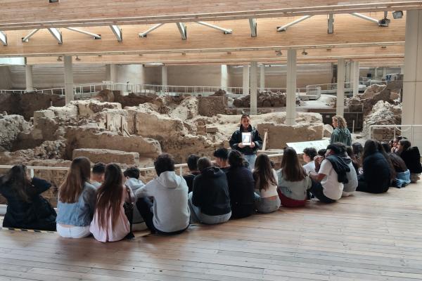 Γυμνάσιο Ύδρας |  Εκπαιδευτική εκδρομή της Περιβαλλοντικής Ομάδας στη Σαντορίνη