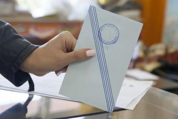 Υδραίοι υποψήφιοι  που κατεβαίνουν στην Περιφέρεια και τους άλλους Δήμους της χώρας