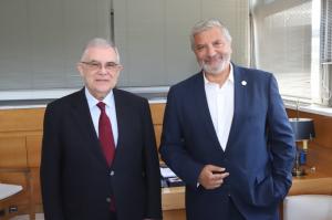 Επίσκεψη Γ. Πατούλη στο Ίδρυμα Ιατροβιολογικών Ερευνών της Ακαδημίας Αθηνών. Συνάντηση με τον Πρόεδρο του Δ.Σ. Λ. Παπαδήμο