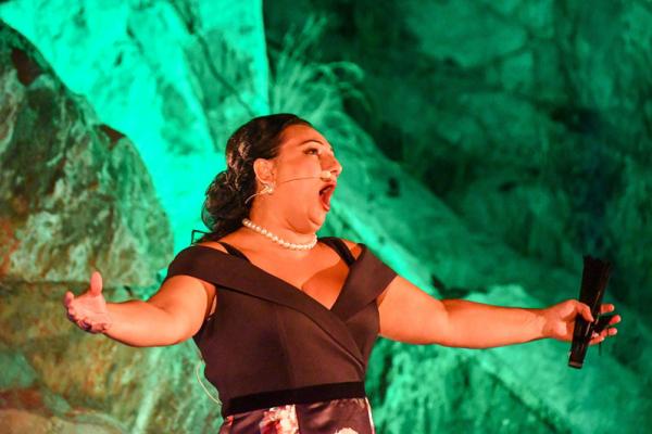 Σαγήνευσε το κοινό η Varduhi Khachatryan στον επετειακό εορτασμό για τα 100 χρόνια του ΙΑΜΥ