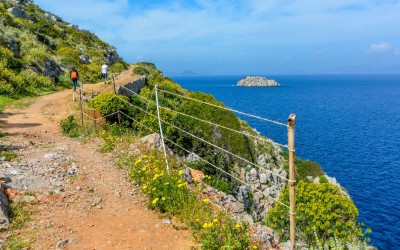 Κάλεσμα συσπείρωσης από τον Δήμο Ύδρας προς τους πολίτες για τον δρόμο Καμίνι-Βλυχός