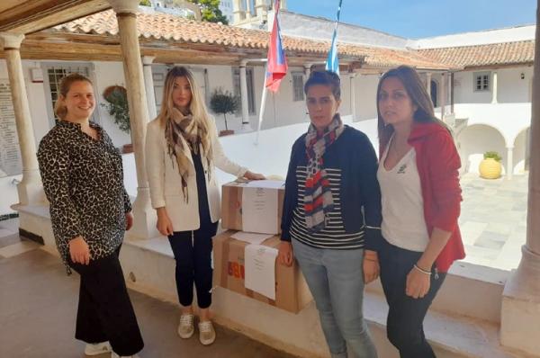 Ολοκληρώθηκε η δράση προσφοράς σχολικών ειδών του Κοινωνικού Παντοπωλείου και του «Βοήθεια στο Σπίτι» του Δήμου Ύδρας