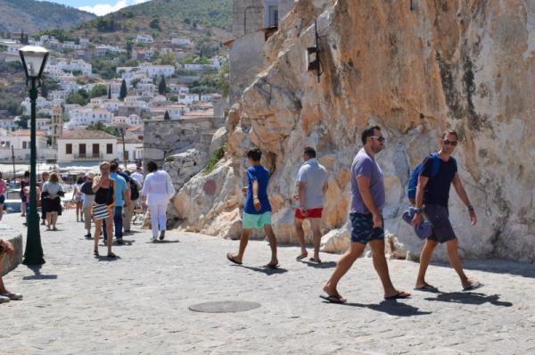 Η Ελλάδα  στο πολυσέλιδο αφιέρωμα της Bild am Sonntag για τις καλοκαιρινές διακοπές