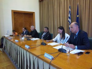 Συνέντευξη Τύπου Βουλευτών Α΄ Πειραιά και Νήσων και Φορέων για το Δημοψήφισμα