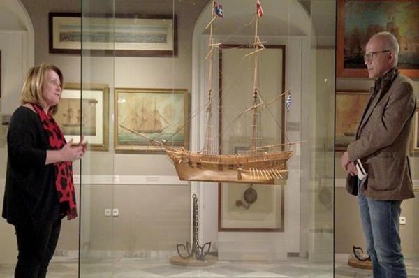 Η ΥΔΡΑ  και οι πτυχές του αγώνα μέσα από την παρουσίαση της Ντίνας Αδαμοπούλου στο επετειακό αφιέρωμα του «Special Report»