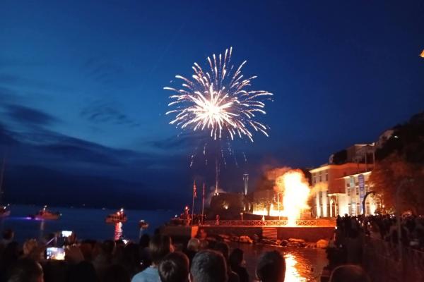 Ευχαριστήριο   της Αντιδημάρχου Πολιτισμού Μαίρης Κάτσικα προς όλους τους συντελεστές του εθίμου της καύσης του Ιούδα