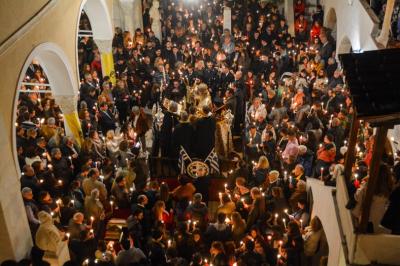 Γιορτάστηκε με λαμπρότητα στην Ύδρα το χαρμόσυνο μήνυμα της Ανάστασης