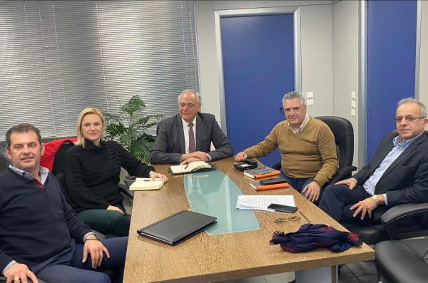 Με την αντιπεριφερειάρχη Νήσων, Β. Μπόγρη, συναντήθηκε ο ο Διευθύνων Σύμβουλος της ΕΕΤΑΑ, Σ. Σπυρίδων