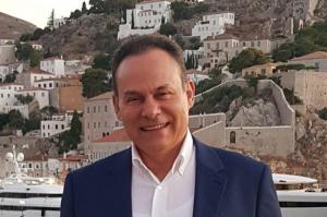 Ν. Μανωλάκος:  Να παραταθεί η πολεοδομική εξυπηρέτηση των Νησιών από τον Δήμο Πειραιά