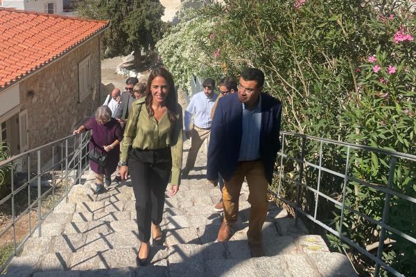 Η Υφυπουργός Παιδείας, Θρησκευμάτων και Αθλητισμού Δόμνα Μιχαηλίδου επισκέφτηκε τα σχολεία της Ύδρας