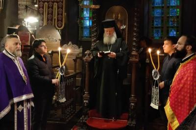Χοροστατούντος του Μητροπολίτη ΕΦΡΑΙΜ τελέστηκε ο Πρώτος Κατανυκτικός Εσπερινός στον Καθεδρικό Ναό Ύδρας