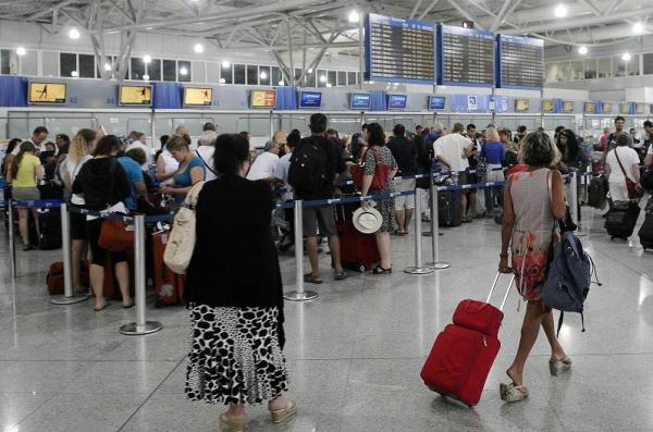 Απογειώθηκε η επιβατική κίνηση στο αεροδρόμιο της Αθήνας τον Αύγουστο