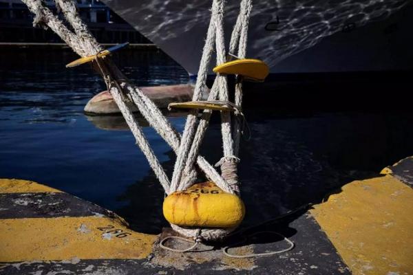 Δένουν κάβους  τα πλοία στις 28 Φεβρουαρίου  λόγω 24ωρης απεργίας για την τραγωδία των Τεμπών
