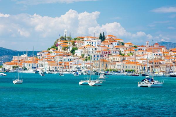 Ανακοινώθηκαν έκτακτα περιοριστικά μέτρα στον Πόρο λόγω Κορωνοϊού