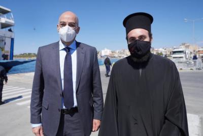 Στην παρουσίαση  του λευκώματος: "Η Αίγινα του Καποδίστρια" ο Υπουργός Ν. Δένδιας - Ξεναγήθηκε από τον Πρωτοσύγκελλο π. Νεκτάριο Δαρδανό