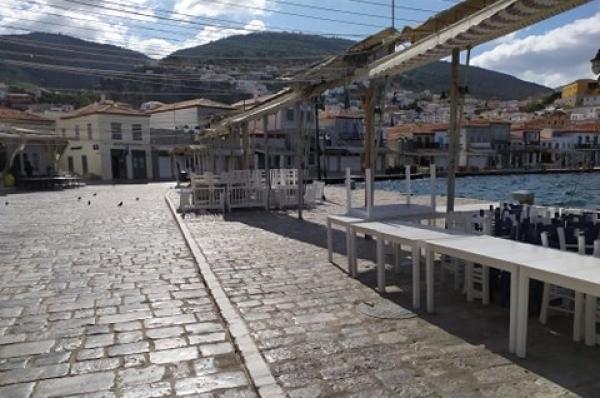 Άδεια η Ύδρα τις πρώτες ώρες του lockdown