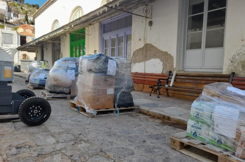 Πέντε παλέτες  με είδη πρώτης ανάγκης συγκεντρώθηκαν από τον Δήμο Ύδρας για τους σεισμοπαθείς της Τουρκίας και Συρίας