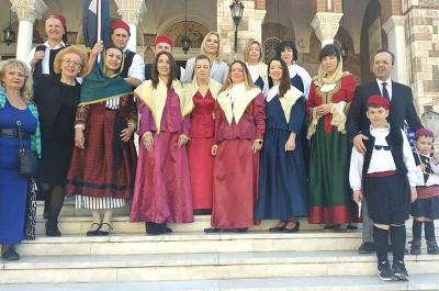 O Υδραϊκός Σύνδεσμος Πειραιά τιμά την 25η Μαρτίου κατά την παρέλαση στον Πειραιά