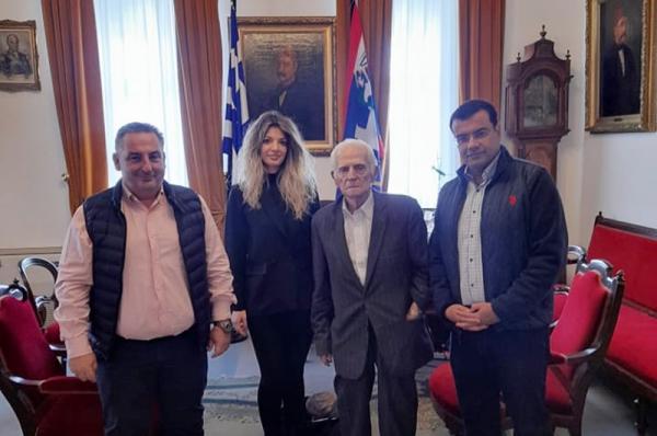 Σημαντική δωρεά Υδραίου στο Κοινωνικό Παντοπωλείο