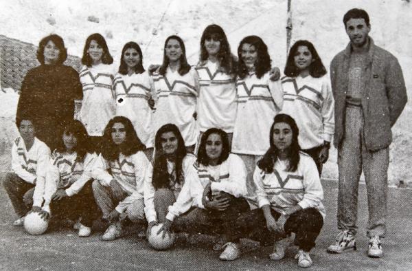 Στιγμές από ... το παρελθόν: Διάκριση για την ομάδα Βόλει των κοριτσιών του Λυκείου Ύδρας