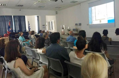 Μια πετυχημένη εκδήλωση για τις γάτες του νησιού με προβολή ντοκιμαντέρ και φωτογραφίες