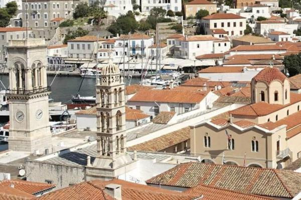 Το Πρόγραμμα  της Αγίας και Μεγάλης Εβδομάδας του Ι. Καθεδρικού Ναού Ύδρας