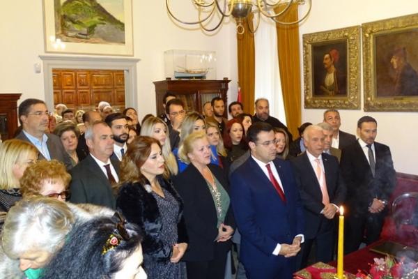 Ευχές   από τον Δήμαρχο Ύδρας Γιώργο Κουκουδάκη