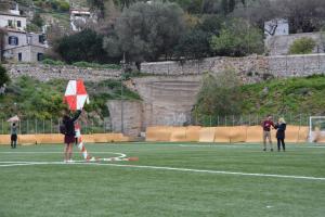 Μικροί και μεγάλοι στο πέταγμα του χαρταετού στην Ύδρα