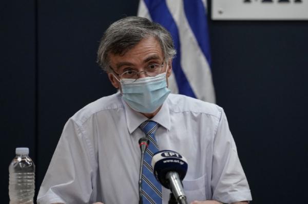 Σωτ. Τσιόδρας:  Είμαι αισιόδοξος για το εμβόλιο. Tα παιδιά πρέπει να κατανοήσουν γιατί φορούν μάσκα