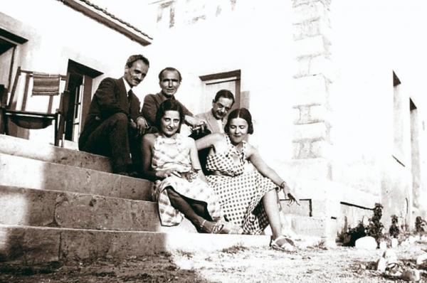 ΣΥΛΛΕΚΤΙΚΗ ΕΚΔΟΣΗ του Saronic Magazine: «Αίγινα - Όσα αγαπήσαμε»