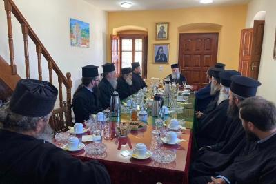 Ο Μητροπολίτης κ. ΕΦΡΑΙΜ τέλεσε την ακολουθία της Α' Στάσεως των Χαιρετισμών στους Φούρνους Ερμιονίδας και συγκάλεσε Ιερατική Σύναξη στο Κρανίδι