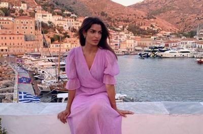 Η Τόνια Σωτηροπούλου αγαπά την Ύδρα και αυτό φαίνεται