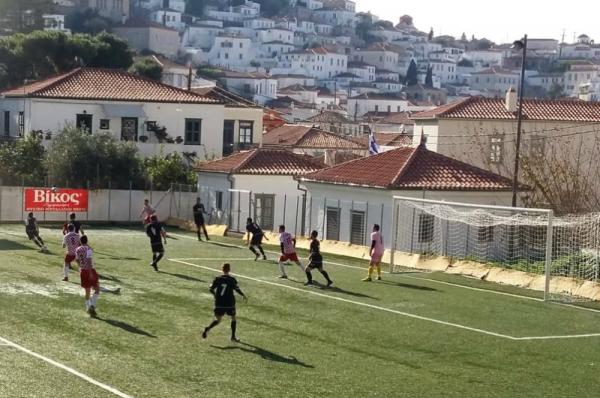 Ποδαρικό με ΕΞΑΡΑ για τον Α.Ο.Υ