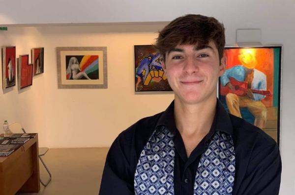 Μέχρι την Κυριακή 27 Σεπτεμβρίου η ατομική έκθεση ζωγραφικής του νεαρού καλλιτέχνη Άκη Κορωνάκη