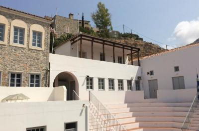 Ενημερωτική Δράση  Αγωγής Σταδιοδρομίας στο Γυμνάσιο Ύδρας | Μια ημέρα καθοδήγησης για το μέλλον των Νέων