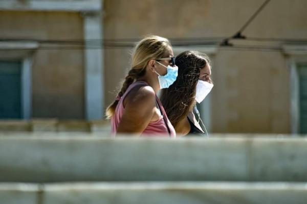 882 νέα κρούσματα, 90 διασωληνωμένοι, 15 θάνατοι - Νέα μέτρα εξήγγειλε ο Πρωθυπουργός