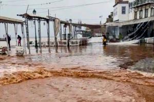 Η κακοκαιρία “Byron” έπληξε και την Ύδρα με έντονες βροχοπτώσεις
