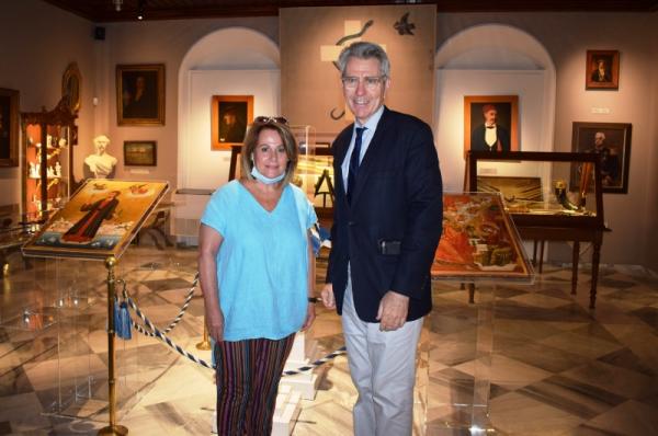 Από την επίσκεψη του Αμερικανού Πρέσβη Τζέφρι Πάιατ στο Ιστορικό Αρχείο - Μουσείο Ύδρας