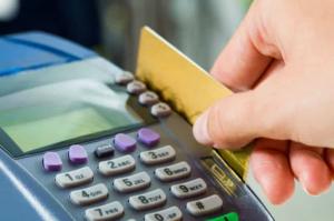 Έρχεται «bonus»  σε όσους πληρώνουν με κάρτα