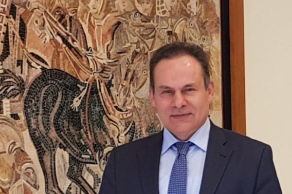Αναφορά Νίκου Μανωλάκου για την ενίσχυση του κλάδου της εστίασης