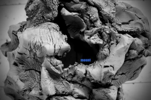 Μount. Ένα έργο της Βιτόρια Κωτσάλου από χορό, βουνό και πηλό με Performance, Εγκατάσταση, Εργαστήρια για µικρούς και µεγάλους